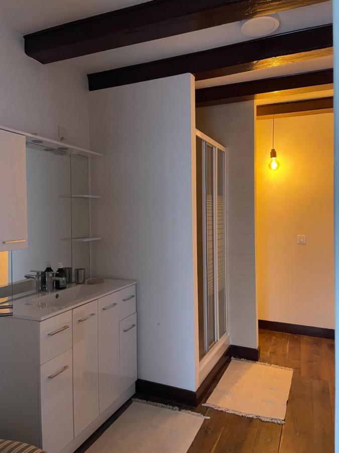 Auberge Du Boisne Villebois-Lavalette Экстерьер фото