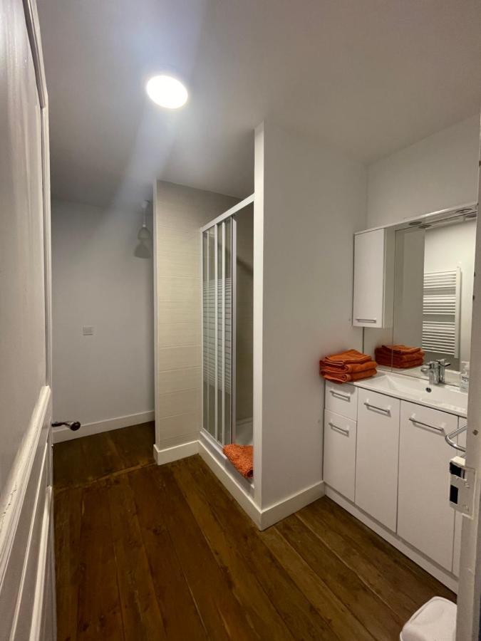Auberge Du Boisne Villebois-Lavalette Экстерьер фото